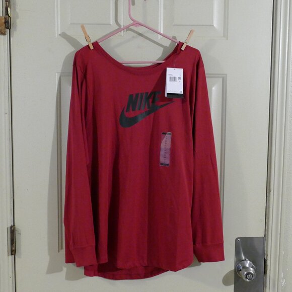 Nike Plus Size Long Sleeve Cotton Graphic Top NWT - Picture 4 of 10